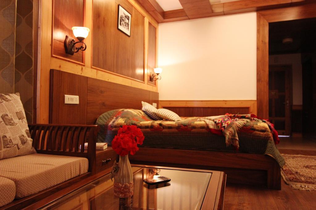 Vivaan The Sunrise Resort Manāli Zimmer foto