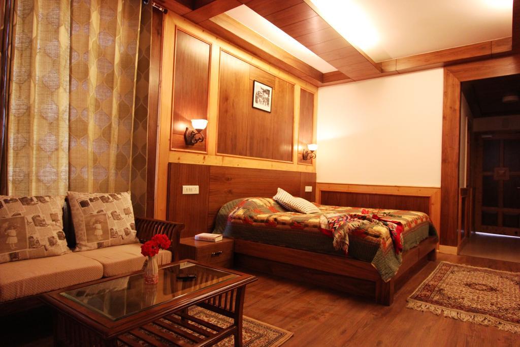 Vivaan The Sunrise Resort Manāli Zimmer foto